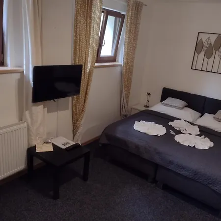 Podkost Hotel 3*